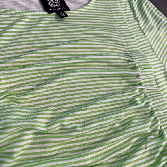 Summer SUPER soft shirt. Great condition - Picture 3 of 5